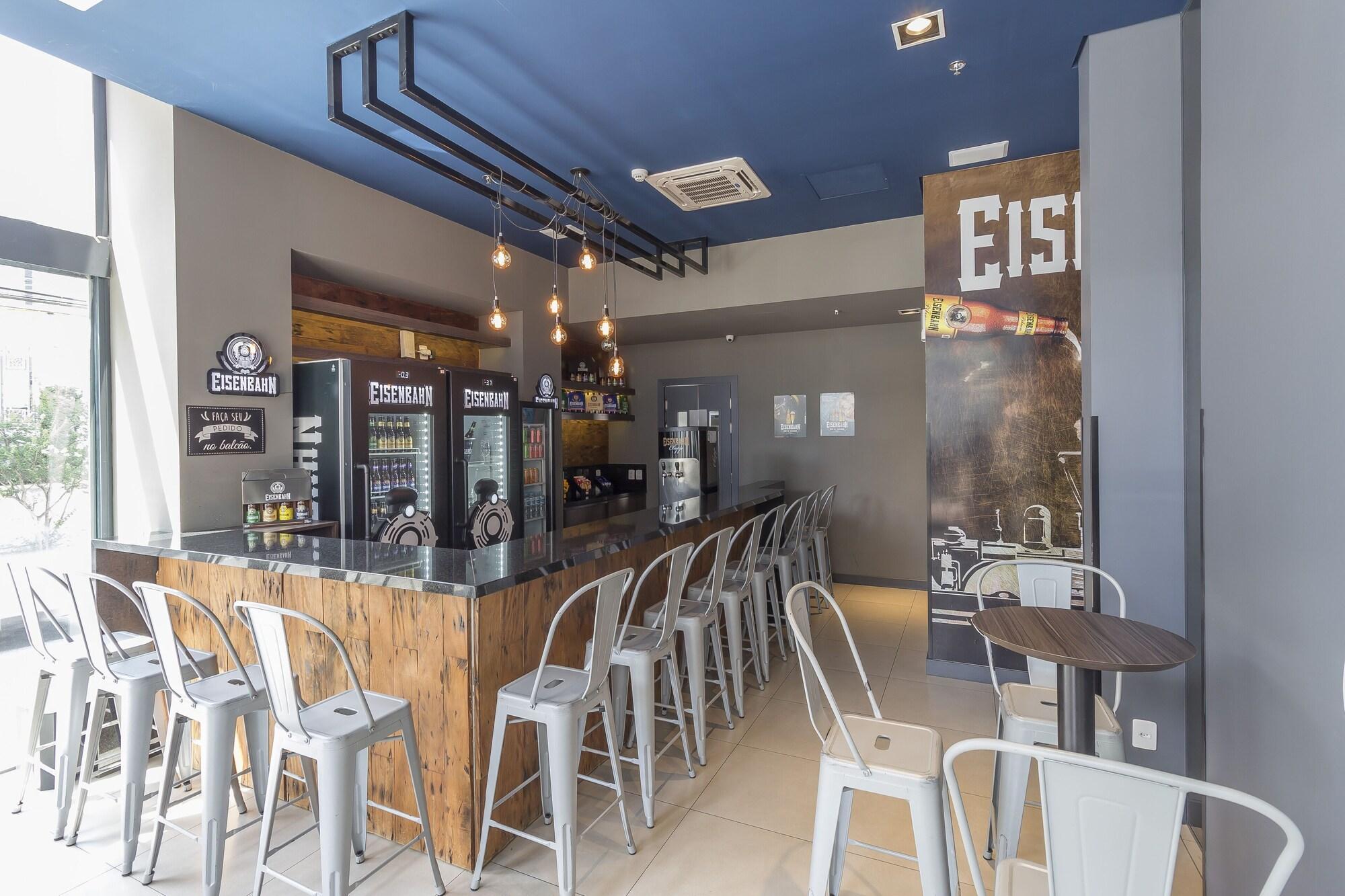 Ibis Budget Блуменау Екстериор снимка