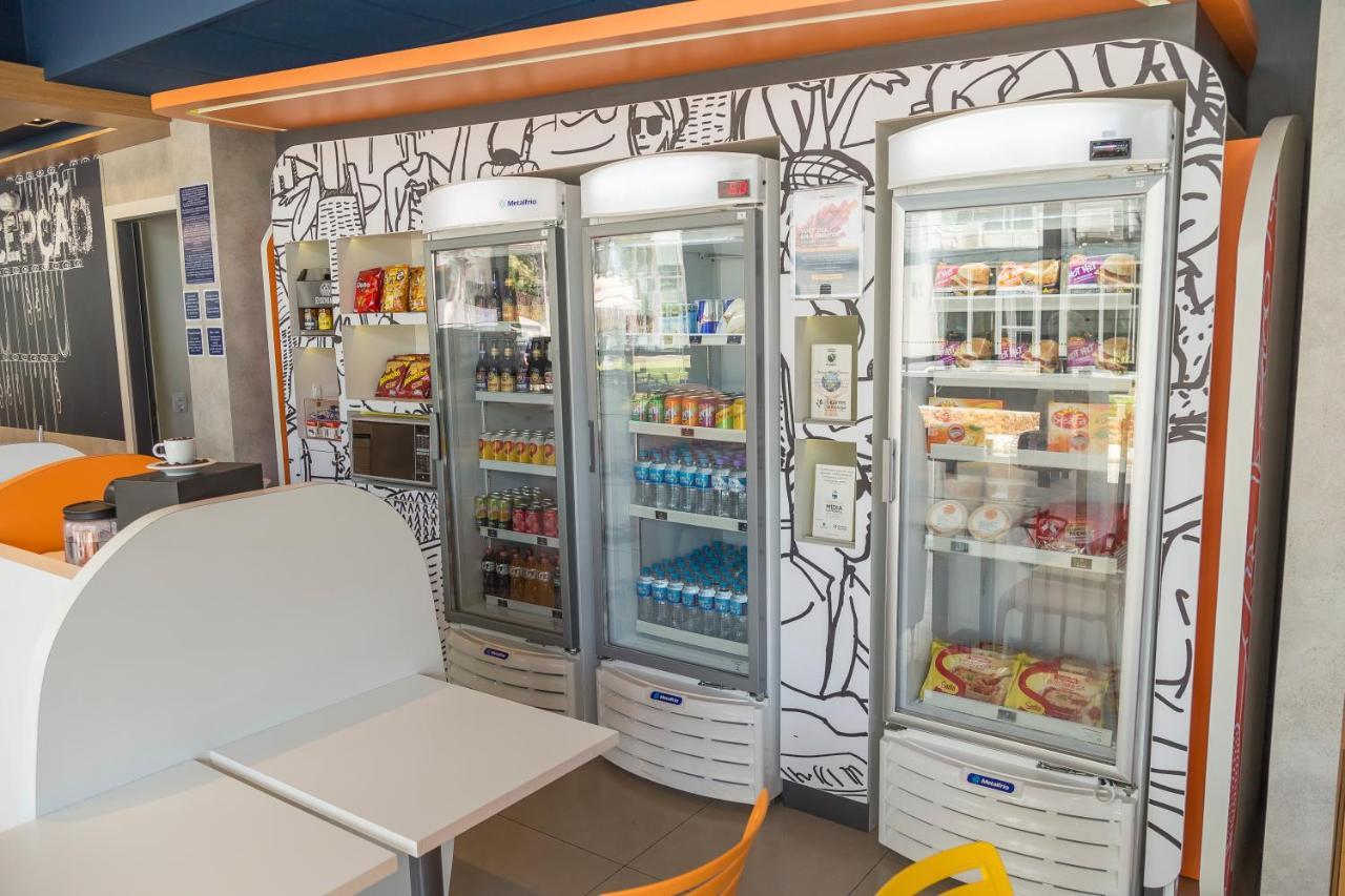 Ibis Budget Блуменау Екстериор снимка
